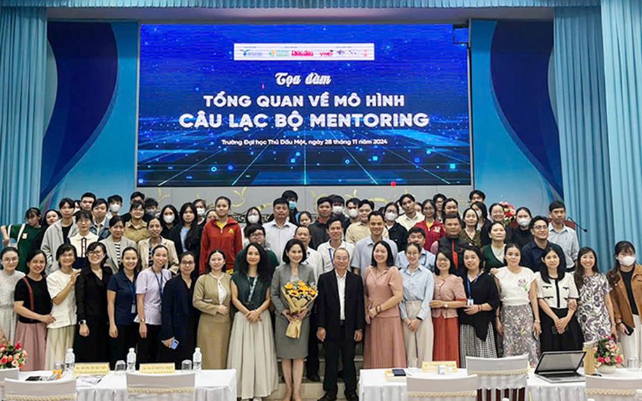 Mô hình câu lạc bộ Mentoring: Mở ra cánh cửa thành công